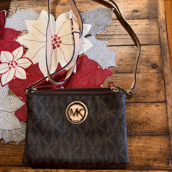 Michael Kors Fulton Small Crossbody Black - Picture 1 of 4